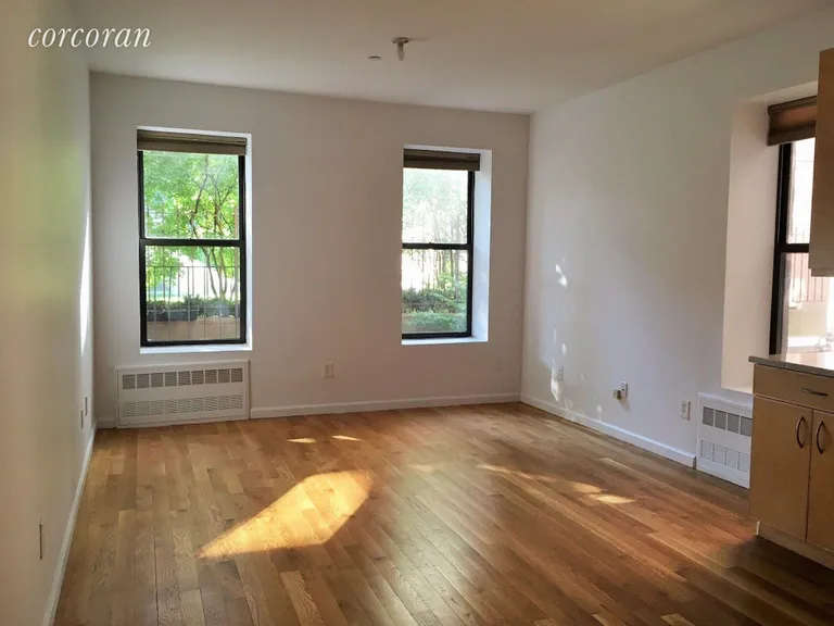 New York City Real Estate | View 250 Manhattan Avenue, 1C | room 2 | View 3