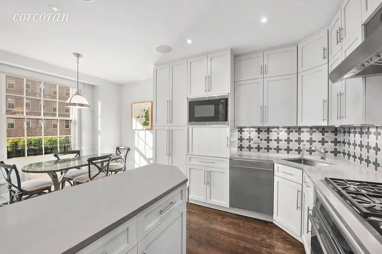 New York City Real Estate | View 25 Fifth Avenue, 10A | kitchen | View 3