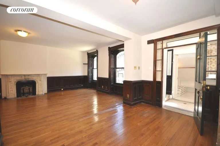 New York City Real Estate | View 528 Clinton Avenue, 1 | room 1 | View 2