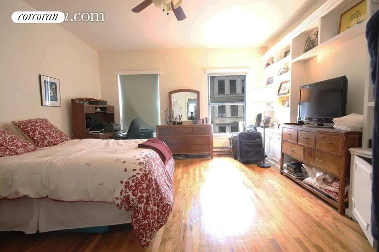 New York City Real Estate | View 36 West 85th Street, 4 | room 2 | View 3