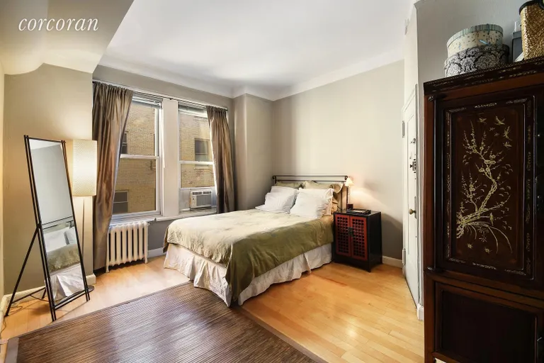 New York City Real Estate | View 161 West 86th Street, 7DD | Bedroom | View 5