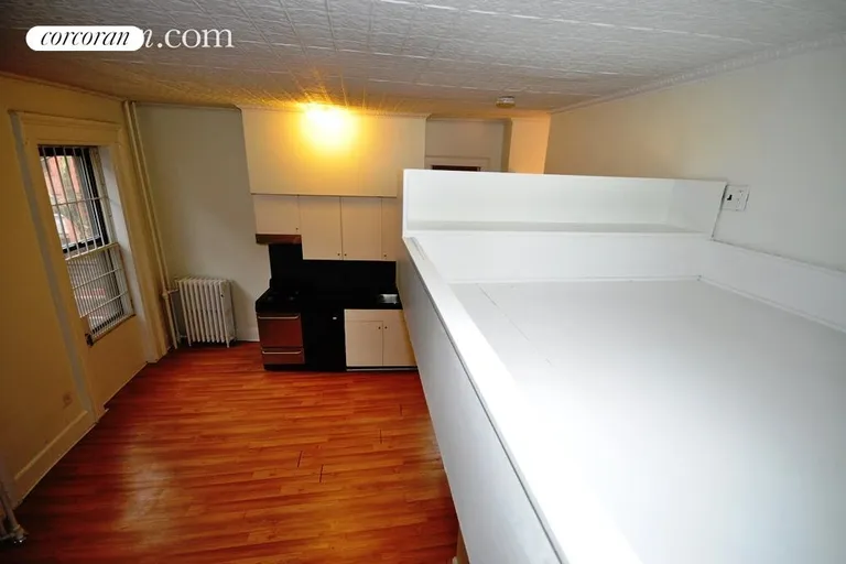 New York City Real Estate | View 1 Willow Place, 2R | room 3 | View 4
