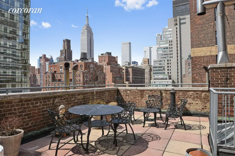 New York City Real Estate | View 140 East 40th Street, 10B | Common roof patio | View 6