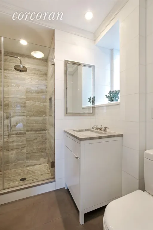 New York City Real Estate | View 165 West 91st Street, 9C | Master Bathroom | View 5
