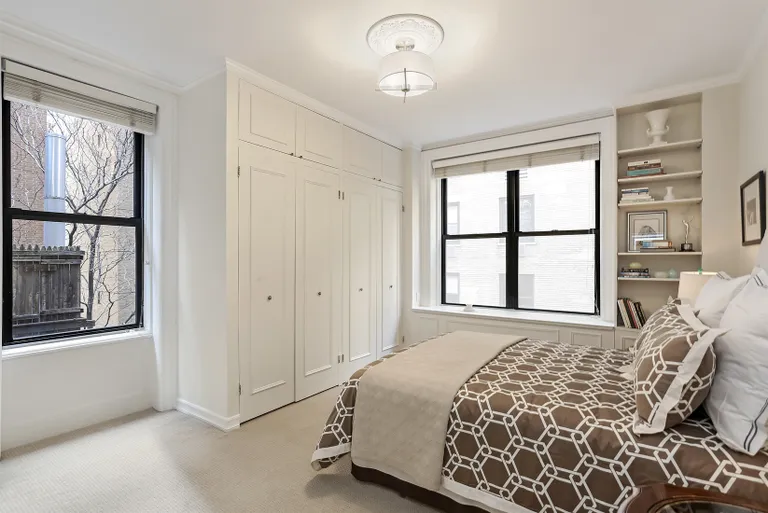 New York City Real Estate | View 68 East 86th Street, 4A | Serene corner master suite | View 7