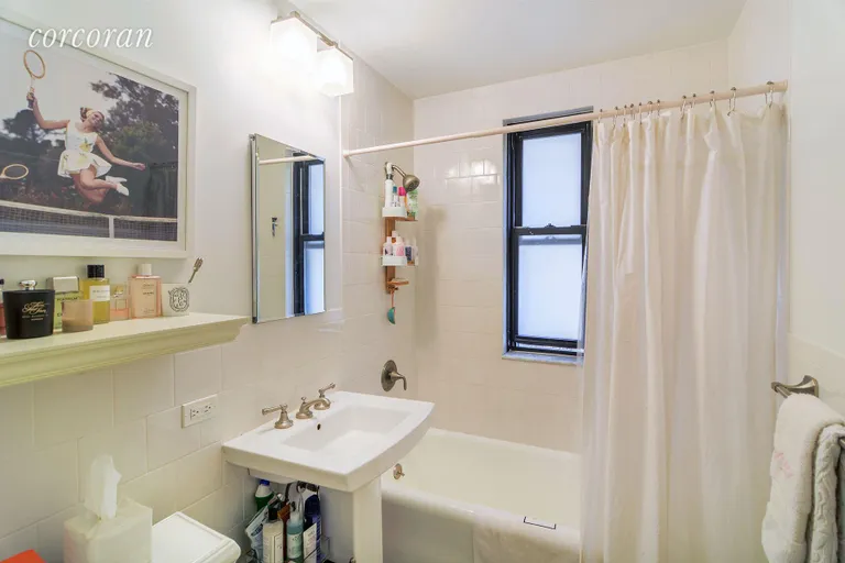 New York City Real Estate | View 33 Fifth Avenue, 4D | room 6 | View 7