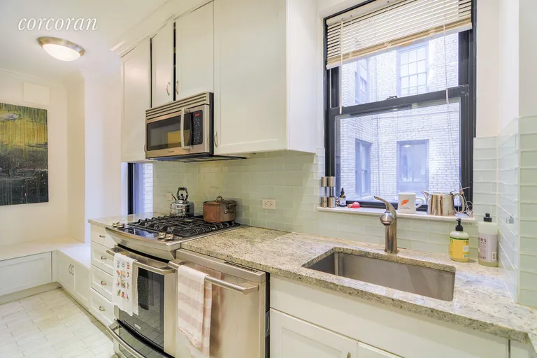 New York City Real Estate | View 33 Fifth Avenue, 4D | room 5 | View 6