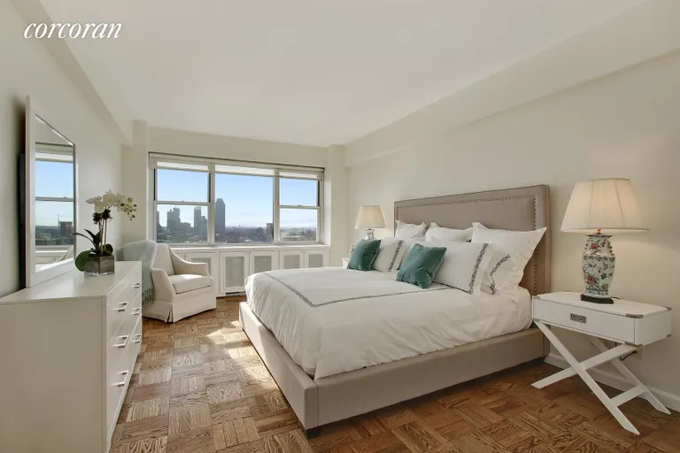 New York City Real Estate | View 25 Sutton Place South, 20M | Bedroom | View 5