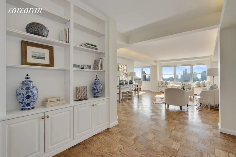 New York City Real Estate | View 25 Sutton Place South, 20M | Entrance | View 9