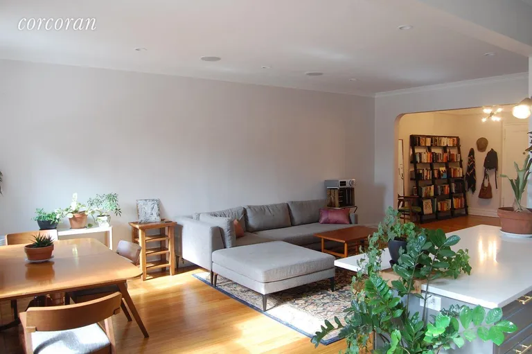 New York City Real Estate | View 40 Ocean Parkway, 2A | room 3 | View 4