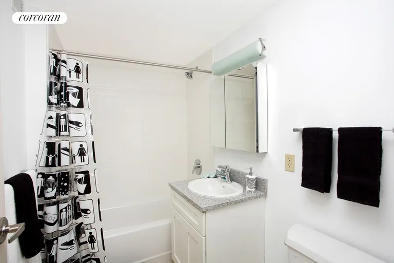 New York City Real Estate | View 218 Myrtle Avenue, 6D | room 1 | View 2