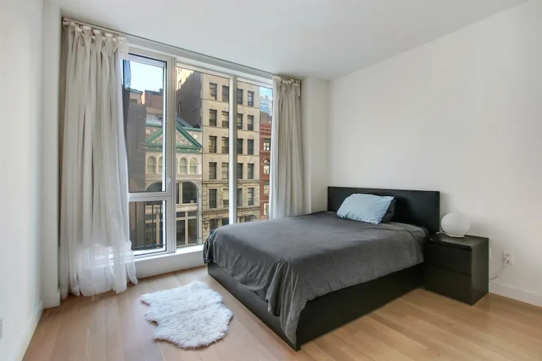 New York City Real Estate | View 241 Fifth Avenue, 5A | Bedroom | View 3