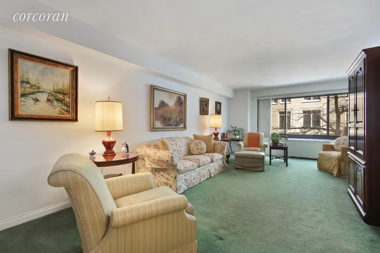 New York City Real Estate | View 10 East End Avenue, 4H | 2 Beds, 2 Baths | View 1