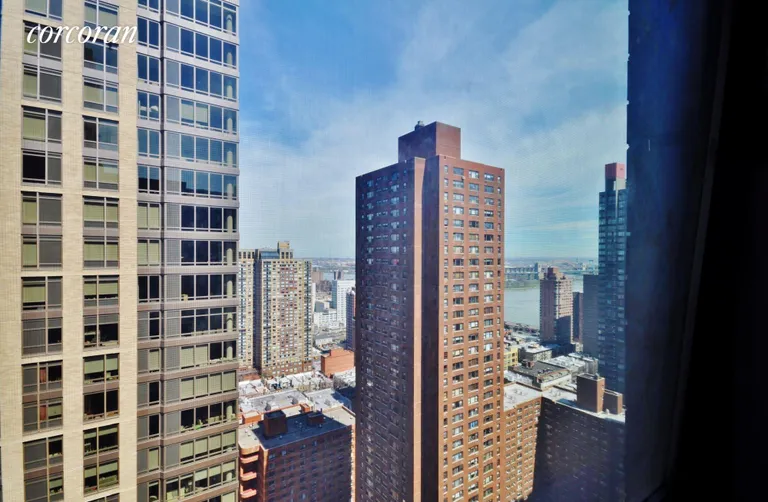 New York City Real Estate | View 1623 Third Avenue, 33F | room 3 | View 4