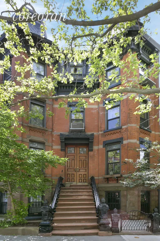 New York City Real Estate | View 154 Berkeley Place | room 3 | View 4