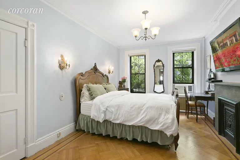 New York City Real Estate | View 154 Berkeley Place | room 5 | View 6