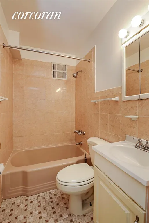 New York City Real Estate | View 229 West 139th Street, 1 | Bathroom | View 4