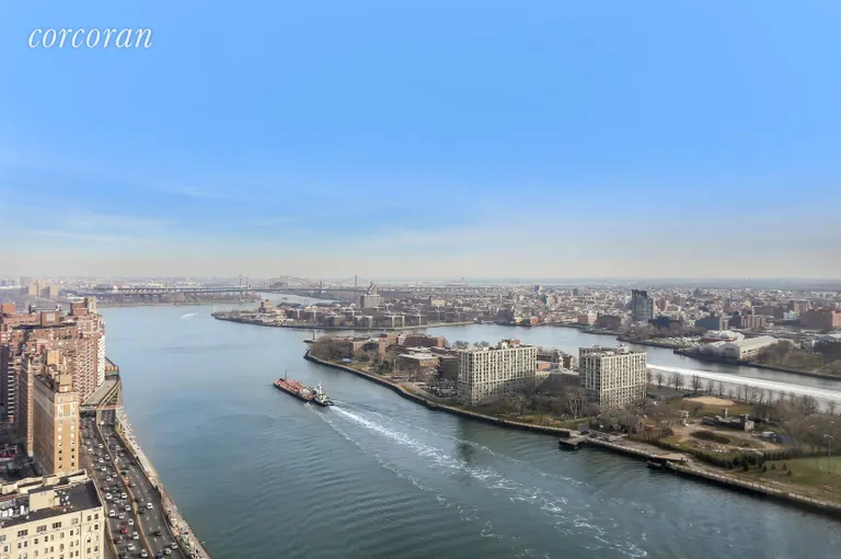 New York City Real Estate | View 530 East 76th Street, PH34-35CD | North  River View | View 9