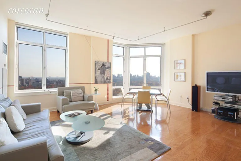 New York City Real Estate | View 455 Central Park West, 22B | 2 Beds, 2 Baths | View 1