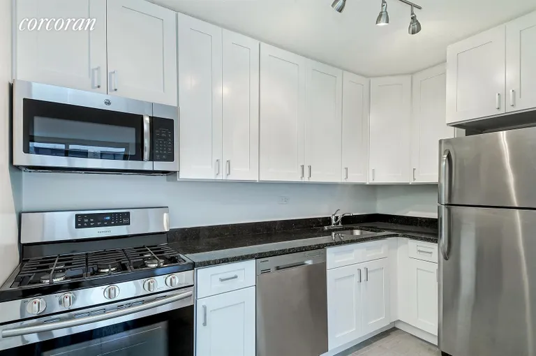 New York City Real Estate | View 333 East 45th Street, 10C | Kitchen | View 2