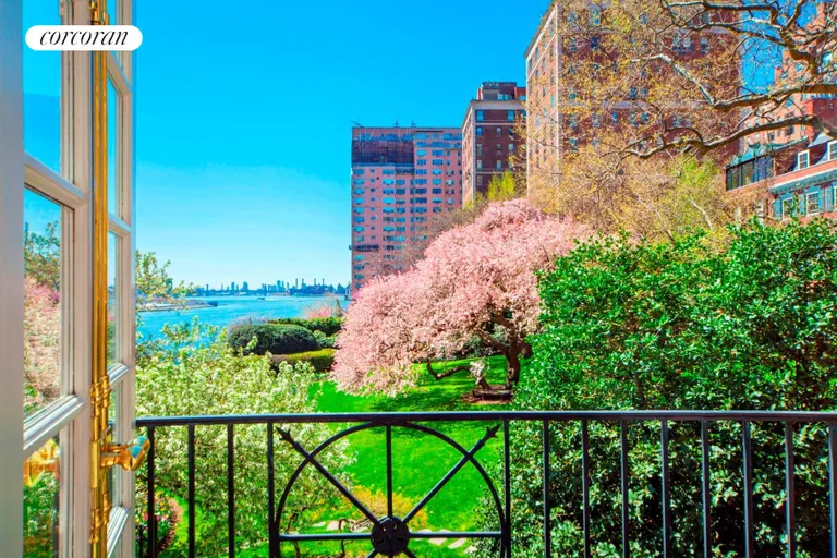 New York City Real Estate | View 14 Sutton Square | room 7 | View 8