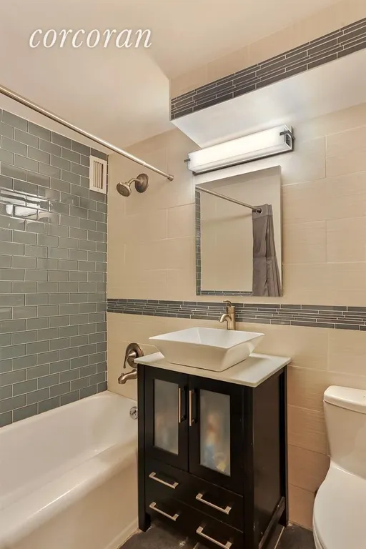 New York City Real Estate | View 333 East 46th Street, 11E | Bathroom | View 4