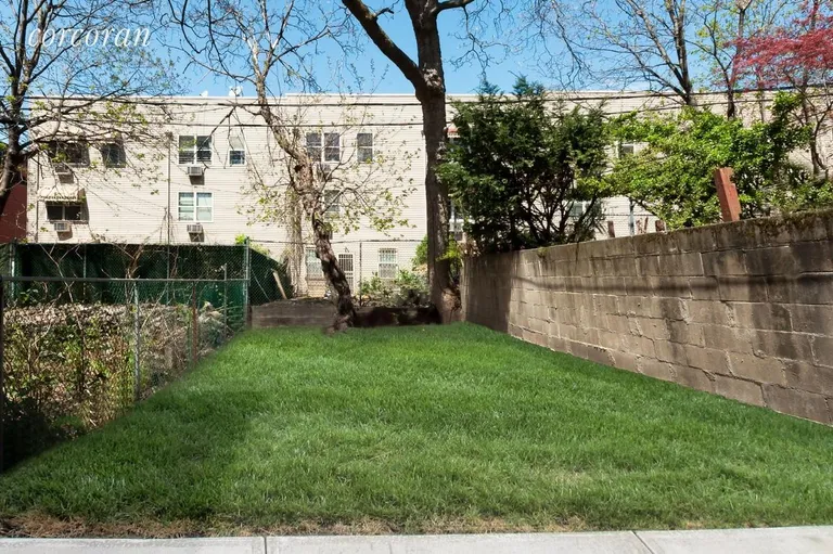 New York City Real Estate | View 1473 Dean Street | Expansive Back Yard to Relax and Enjoy | View 9