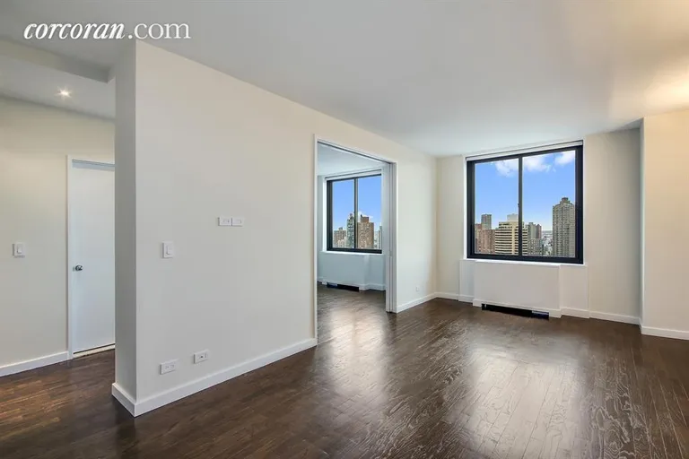 New York City Real Estate | View 40 East 94th Street, 31D | room 4 | View 5