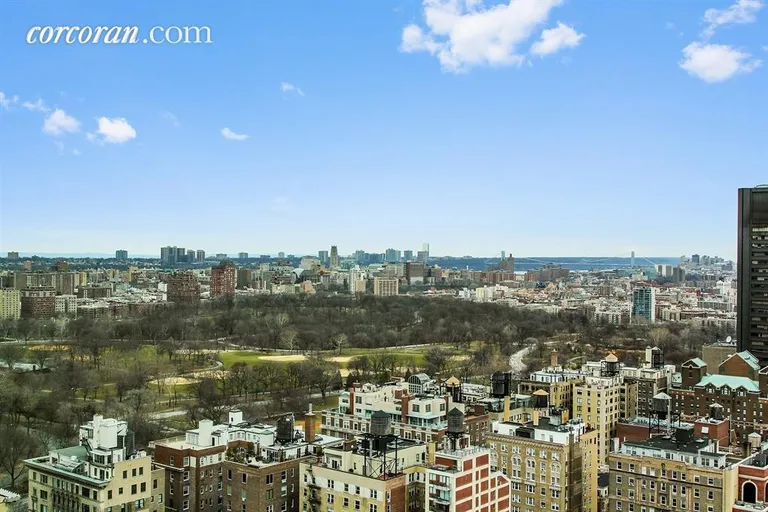 New York City Real Estate | View 40 East 94th Street, 31D | room 8 | View 9