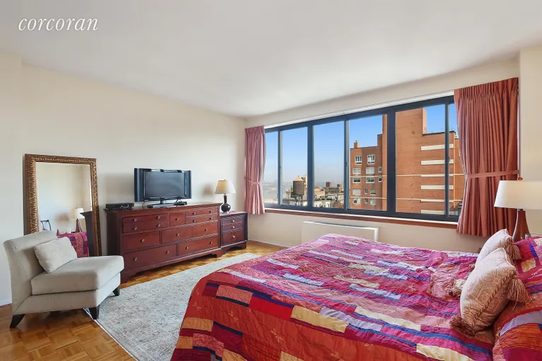 New York City Real Estate | View 250 West 89th Street, PH3C | Master Bedroom | View 4