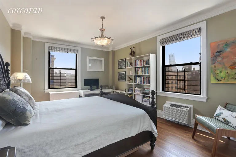 New York City Real Estate | View 905 West End Avenue, 141 | Corner master BR with south and east exposures | View 4