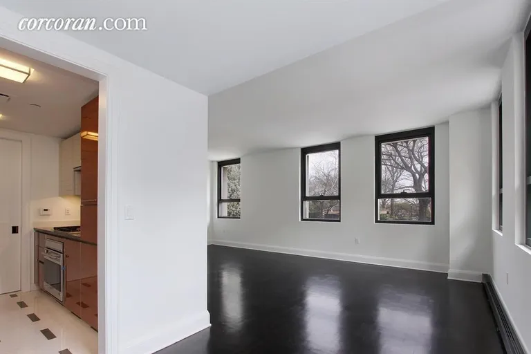 New York City Real Estate | View 170 East End Avenue, 2D | room 14 | View 15