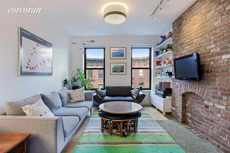New York City Real Estate | View 728 Sackett Street, 4L | 3 Beds, 1 Bath | View 1