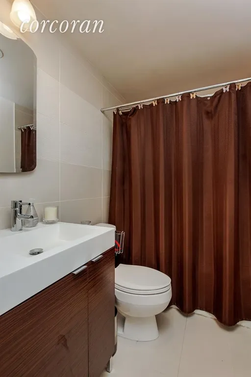 New York City Real Estate | View 250 West 88th Street, 308 | Bathroom | View 8