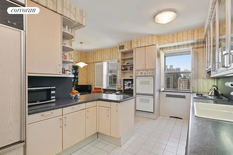 New York City Real Estate | View 175 East 62nd Street, 15A | Kitchen | View 3