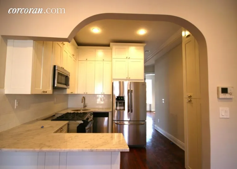New York City Real Estate | View 382 Greene Avenue, 2. | 2 Beds, 1 Bath | View 1