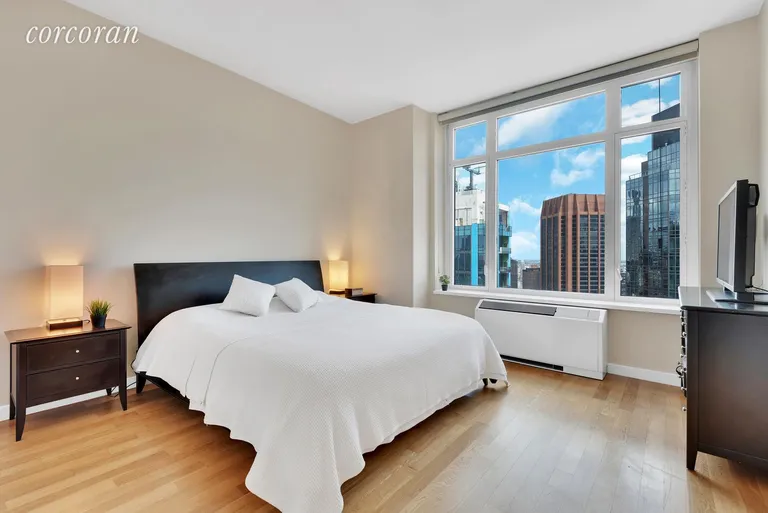 New York City Real Estate | View 325 Fifth Avenue, 41B | room 3 | View 4