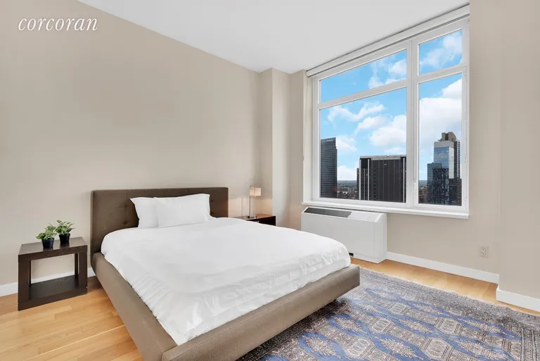 New York City Real Estate | View 325 Fifth Avenue, 41B | room 4 | View 5
