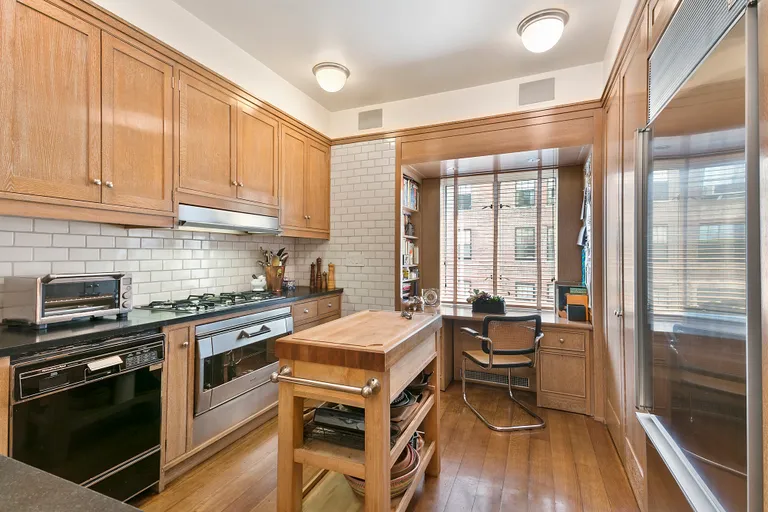 New York City Real Estate | View 115 Central Park West, 6C | 8 | View 16