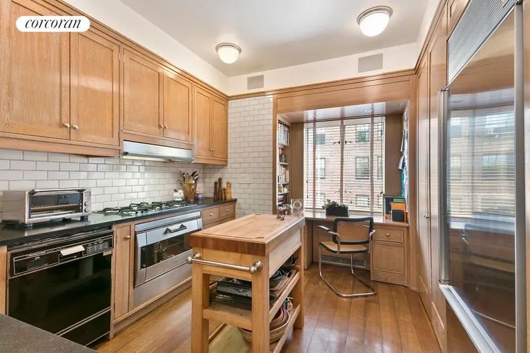 New York City Real Estate | View 115 Central Park West, 6C | 8 | View 8