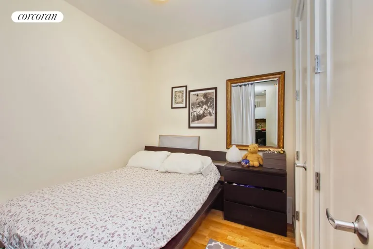 New York City Real Estate | View 500 4th Avenue, 8H | Separate, large sleeping alcove with ample closets | View 3