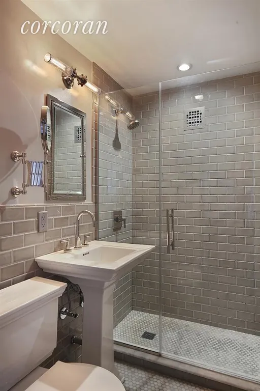 New York City Real Estate | View 443 Hicks Street, 6F | Bathroom | View 4