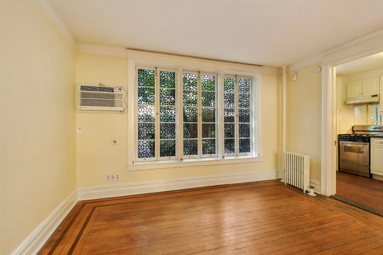 New York City Real Estate | View 10 Perry Street, GARDEN | Dining Room | View 10
