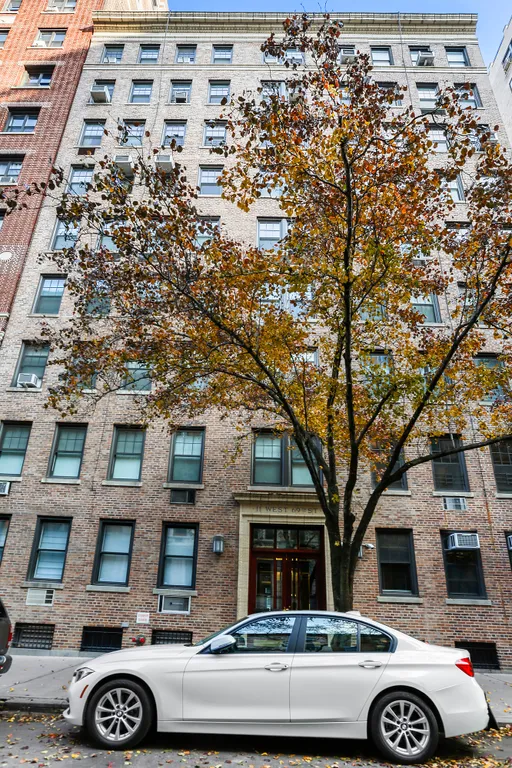 New York City Real Estate | View 11 West 69th Street, 9C | 4 | View 10