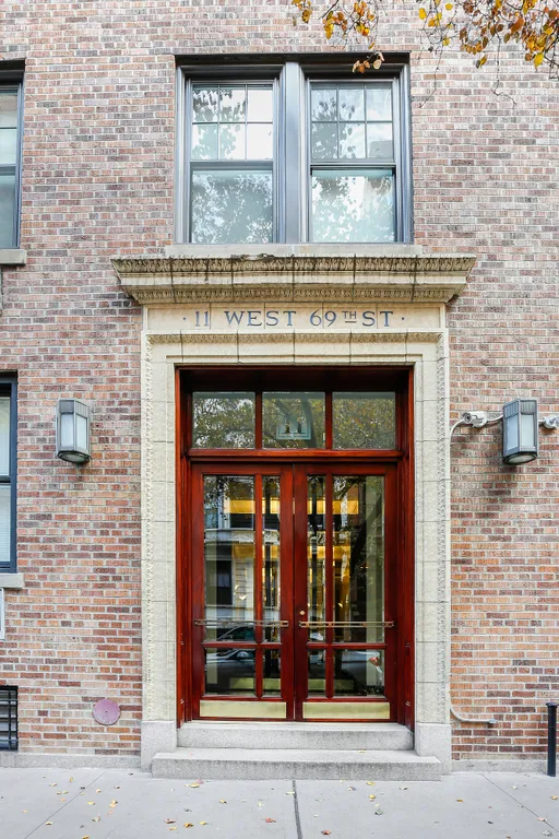 New York City Real Estate | View 11 West 69th Street, 9C | 6 | View 11