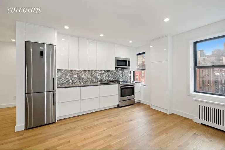 New York City Real Estate | View 505 East 82nd Street, 6D | room 4 | View 5