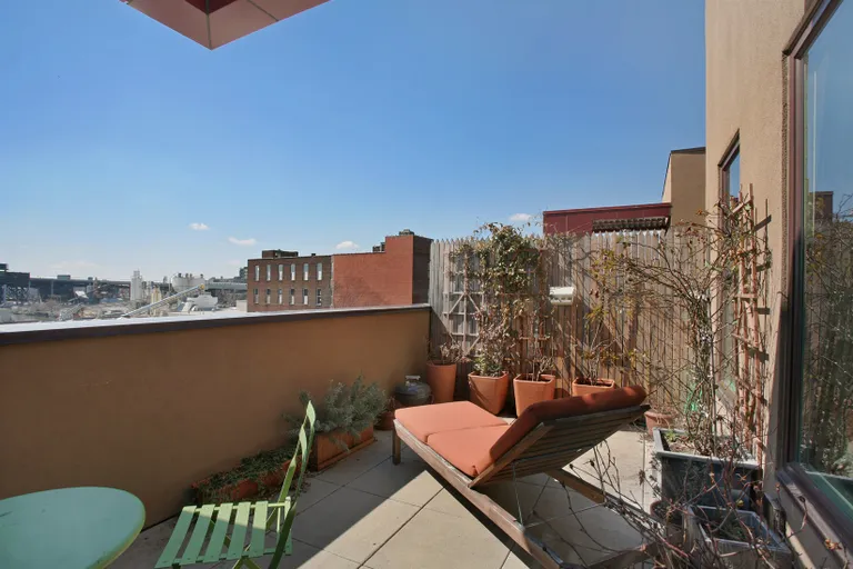 New York City Real Estate | View 107 3rd Street, 5 | 1 Bed, 2 Baths | View 1