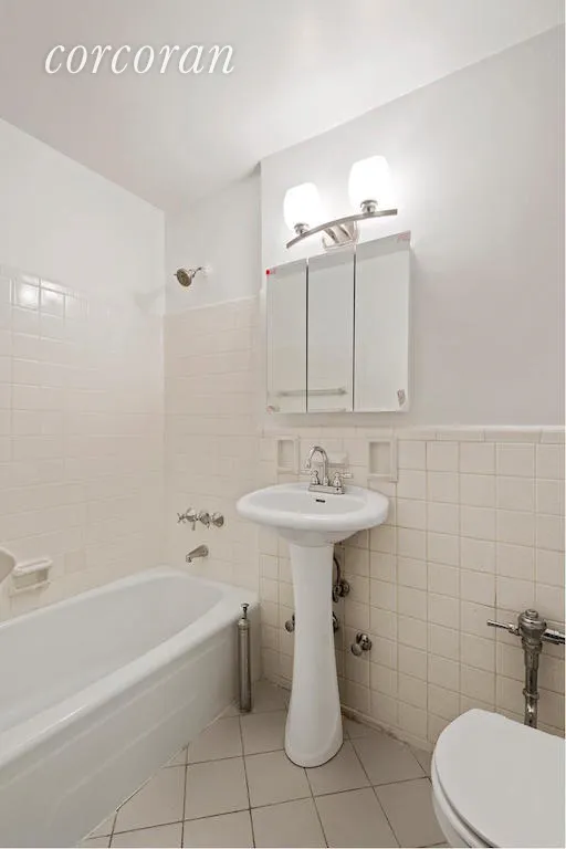 New York City Real Estate | View 540 Ocean Parkway, 22L | room 4 | View 5
