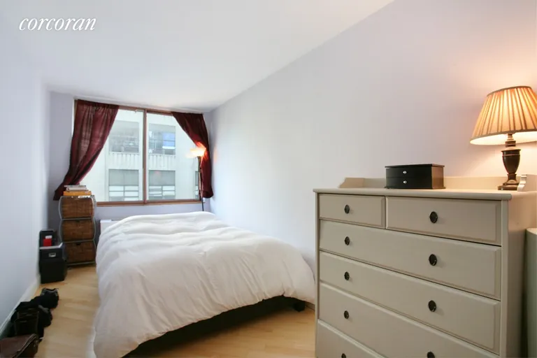 New York City Real Estate | View 350 West 50th Street, 4Y | room 2 | View 3