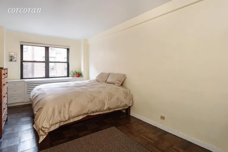 New York City Real Estate | View 347 East 53rd Street, 4B | Bedroom | View 4